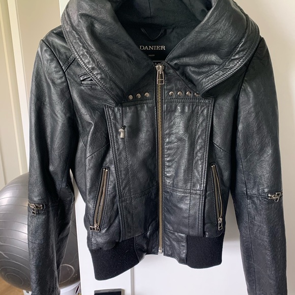 Danier leather hoodie jacket - Picture 1 of 4